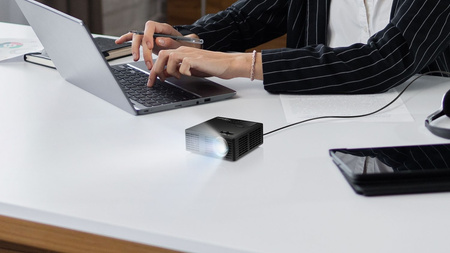 Projektor Optoma ML750i